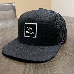RVCA trucker style, snapback, hat, black